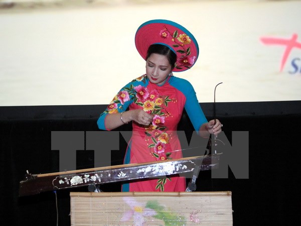 Mang văn h&oacute;a đặc sắc của Việt Nam đến với người d&acirc;n Ireland