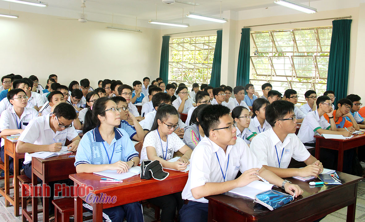 146 học sinh tham gia “Trường hè toán học năm 2016”