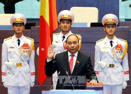 Thủ tướng Ch&iacute;nh phủ Nguyễn Xu&acirc;n Ph&uacute;c tuy&ecirc;n thệ nhậm chức