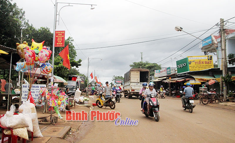 Xây dựng nông thôn mới ở xã vùng sâu Bom Bo