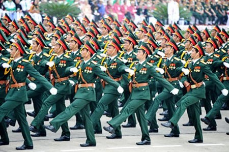 B&agrave;i 3: X&acirc;y dựng trường th&agrave;nh ph&ograve;ng vệ