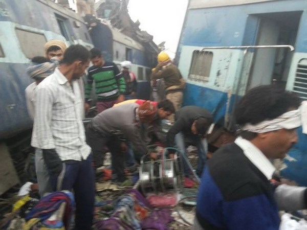 Tai nạn tàu hỏa nghiêm trọng ở Ấn Độ khiến 60 người thiệt mạng