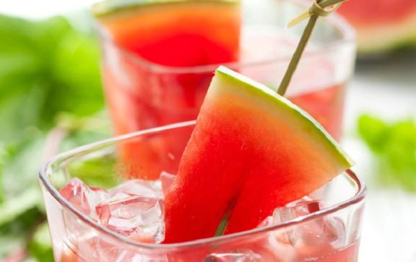 7 cách bổ sung nước cho cơ thể khi trời hanh khô