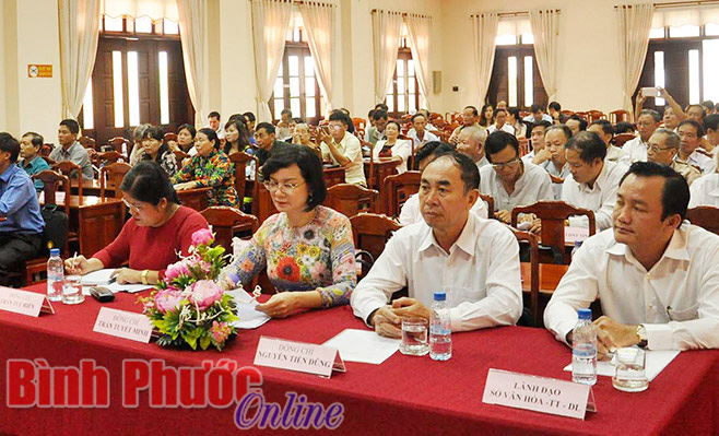 Ph&aacute;t động giải thưởng văn học nghệ thuật tỉnh