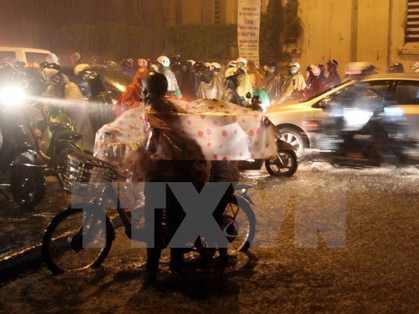 Vùng áp thấp ở Nam Biển Đông có thể mạnh lên thành áp thấp