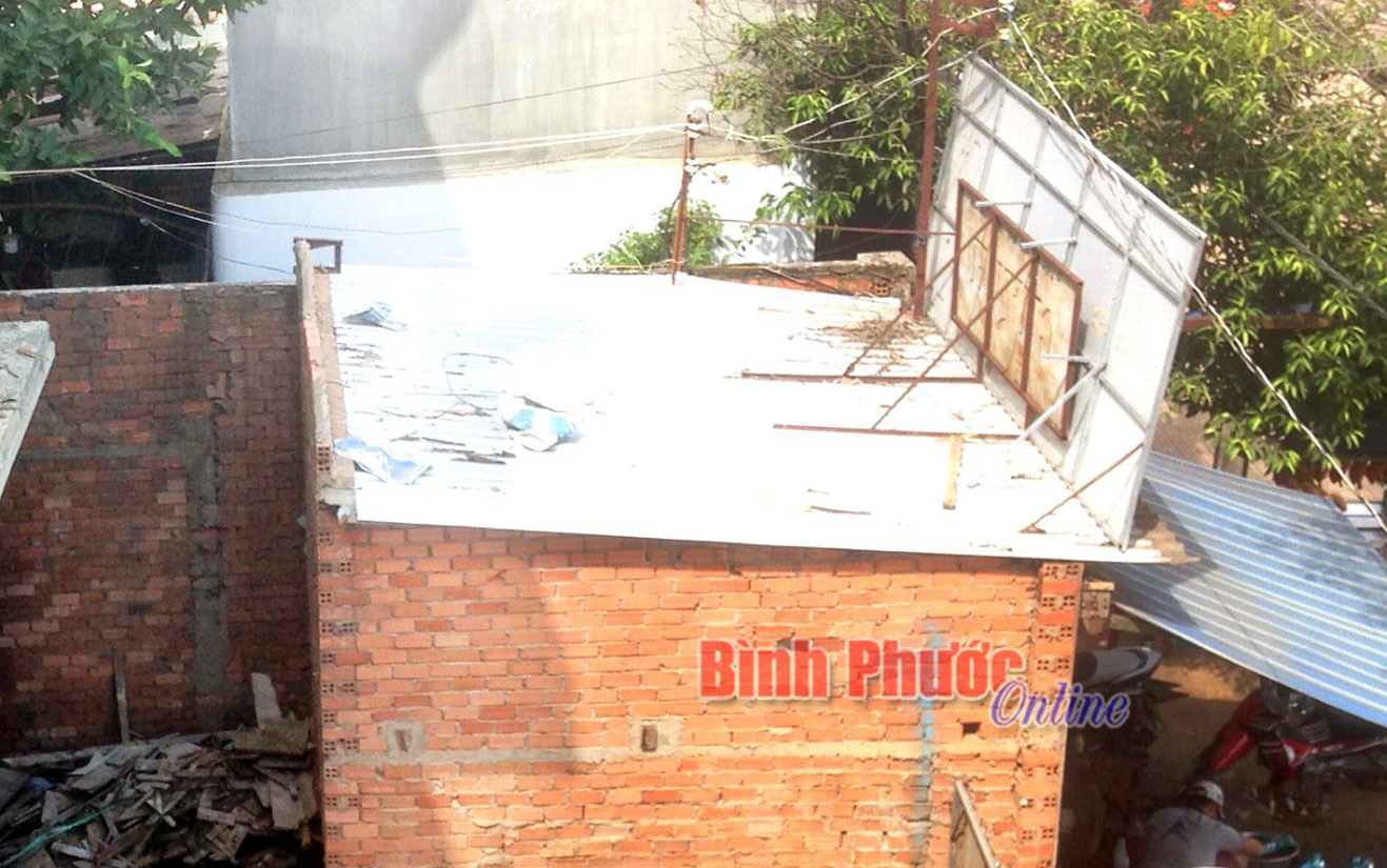 Cải ch&iacute;nh v&agrave; xin lỗi