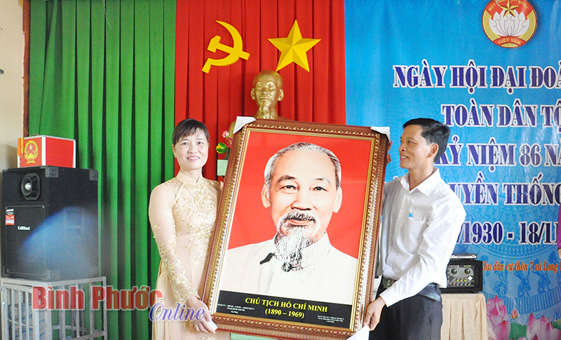 Bảo tồn v&agrave; ph&aacute;t huy bản sắc d&acirc;n tộc qua ng&agrave;y hội đại đo&agrave;n kết