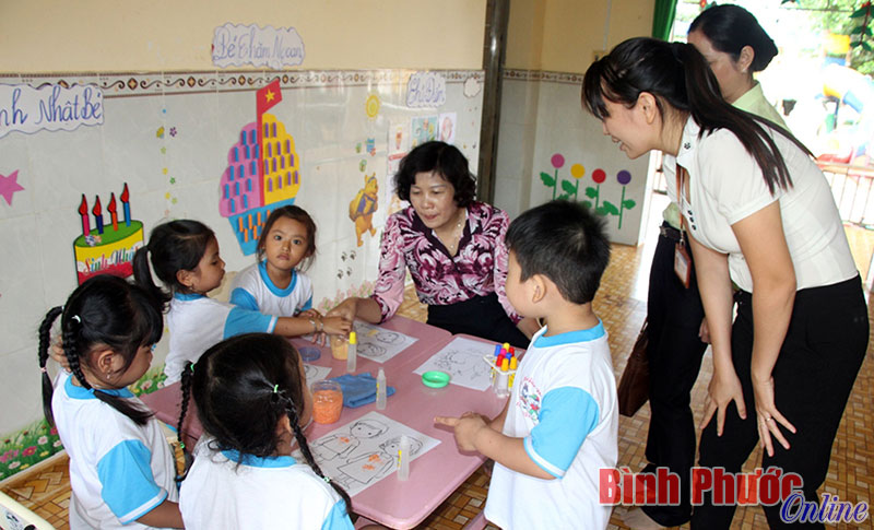 Bộ GD-ĐT kiểm tra phổ cập giáo dục mầm non tại Bù Đốp, Lộc Ninh, Phước Long