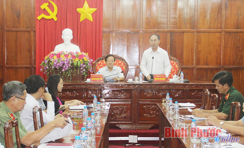 Bỏ phiếu b&igrave;nh chọn 20 c&ocirc;ng d&acirc;n B&igrave;nh Phước ưu t&uacute;