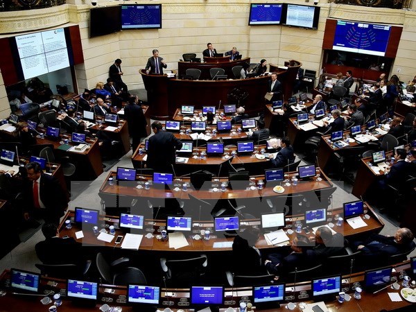 Điện mừng Quốc hội lưỡng viện Colombia th&ocirc;ng qua hiệp định h&ograve;a b&igrave;nh