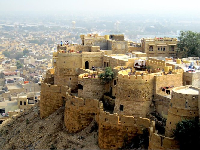 Sắc m&agrave;u văn h&oacute;a ở Jaisalmer