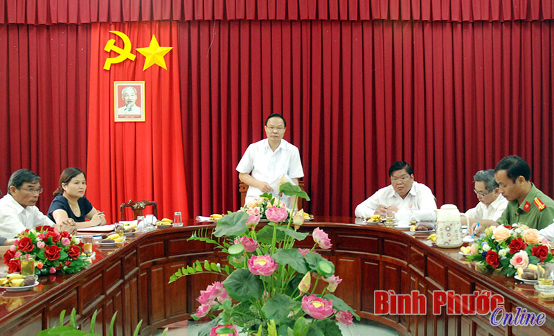 Đ&aacute;nh gi&aacute; c&aacute;n bộ, c&ocirc;ng chức, vi&ecirc;n chức phải đ&uacute;ng thực chất