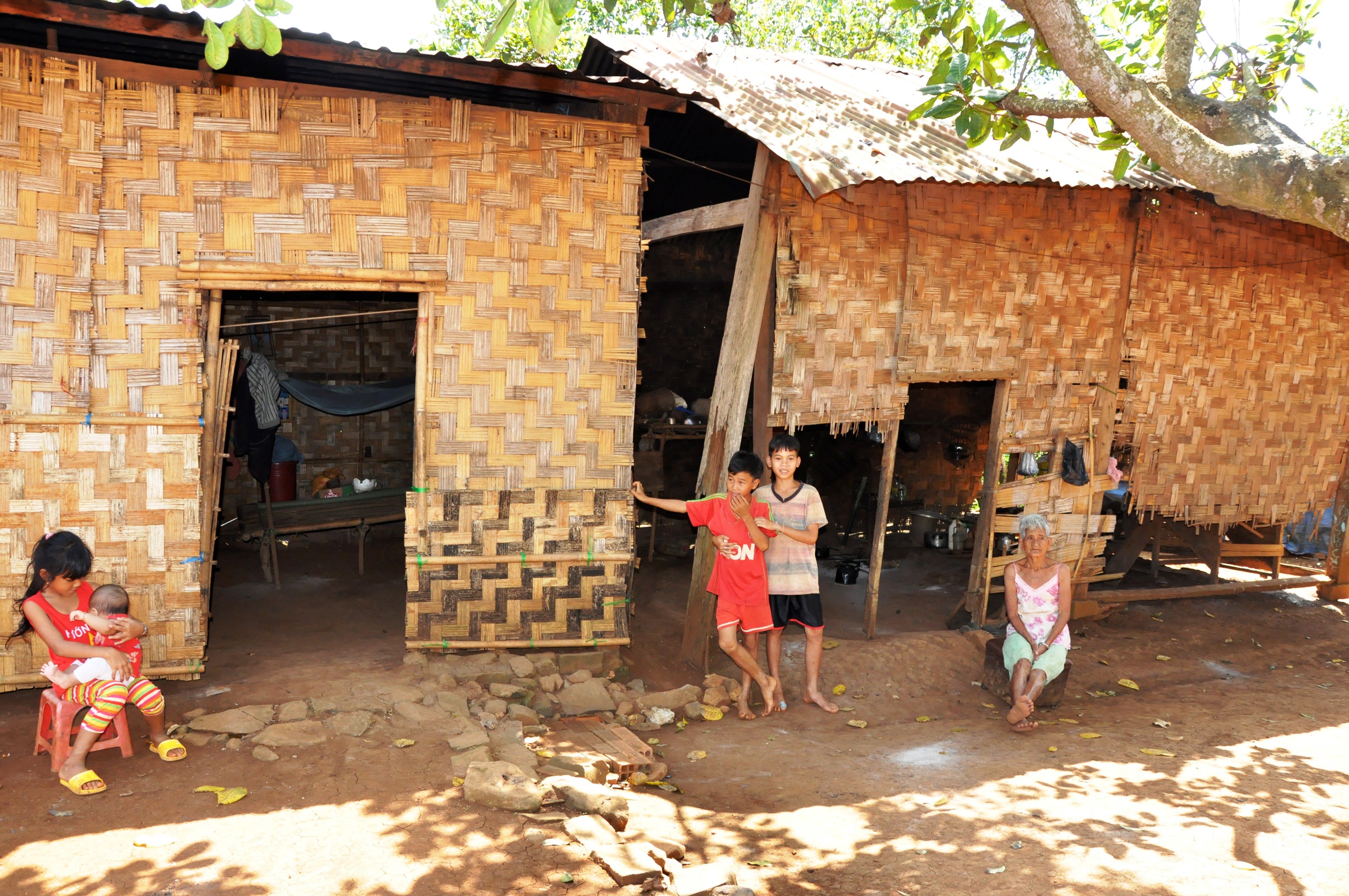 Tiêu chí xác định thôn đặc biệt khó khăn, xã thuộc vùng DTTS giai đoạn 2016-2020