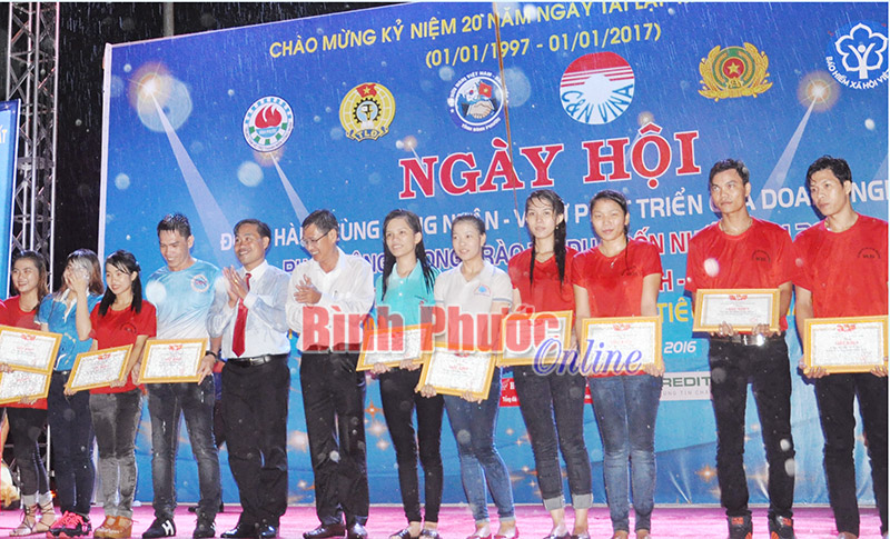 Sôi động ngày hội thanh niên công nhân