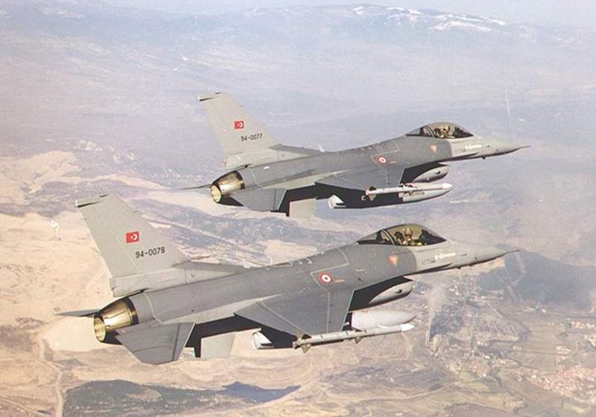 Chiến đấu cơ F-16 của Thổ Nhĩ Kỳ gặp nạn, phi công thoát chết
