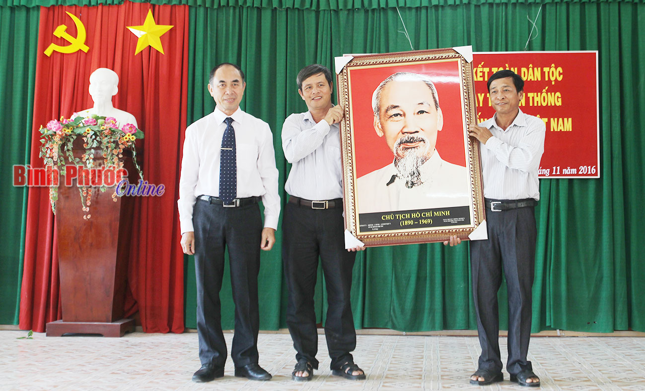 Phát huy tinh thần thương thân, tương ái tại Ngày hội đại đoàn kết dân tộc