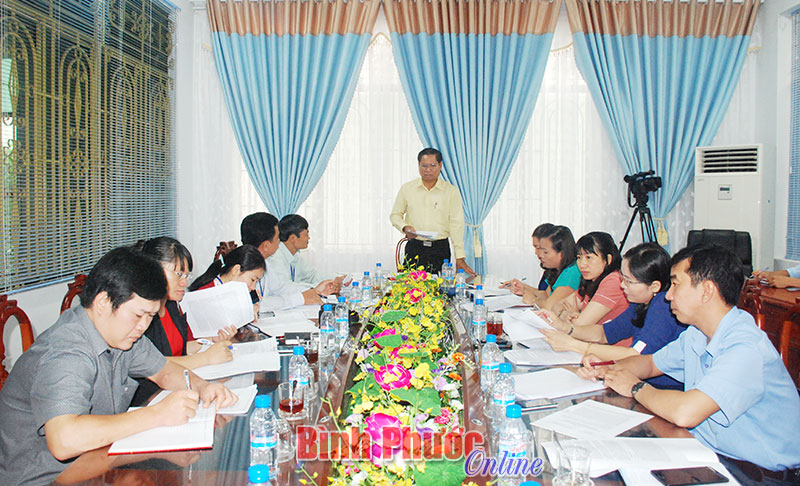 Ph&aacute;t huy vai tr&ograve; gi&agrave; l&agrave;ng, người c&oacute; uy t&iacute;n trong tuy&ecirc;n truyền, phổ biến ph&aacute;p luật