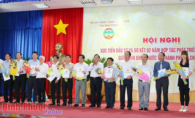 [Video] Hội nghị xúc tiến đầu tư và Sơ kết 2 năm hợp tác phát triển kinh tế, xã hội giữa TP HCM-Bình Phước