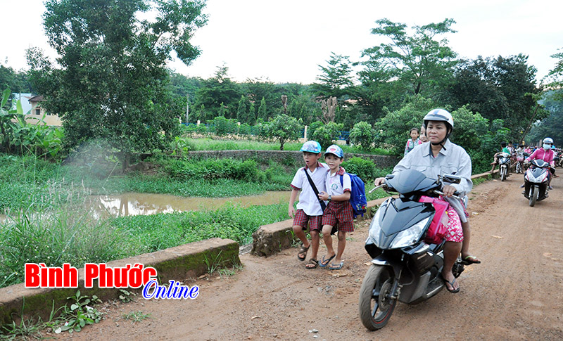 “Hồ chứa nước đội 8, xã Đa Kia ô nhiễm nặng”: Đã tìm ra nguyên nhân