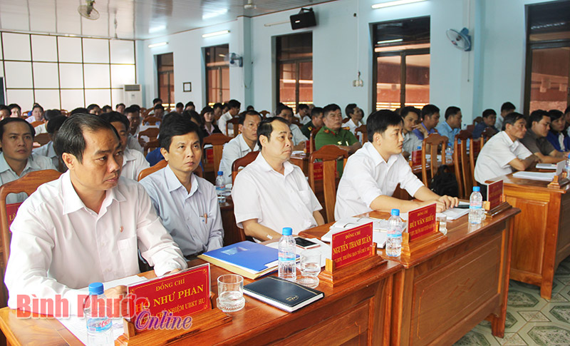 Hội nghị Ban Chấp h&agrave;nh Đảng bộ huyện Ph&uacute; Riềng v&agrave; Đồng Ph&uacute;