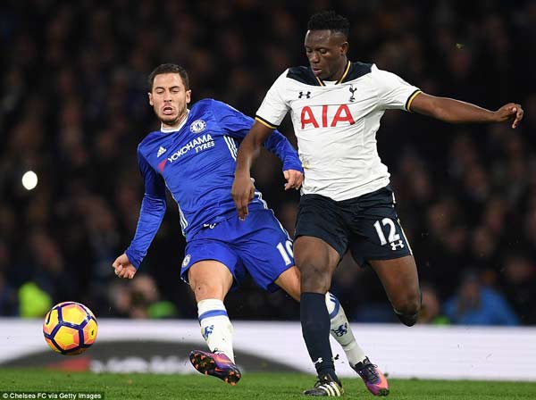 Thắng ngược Tottenham 2-1, Chelsea giữ chặt ngôi đầu