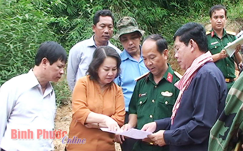 Khảo s&aacute;t hỗ trợ nước bạn Campuchia x&acirc;y dựng cầu ở bi&ecirc;n giới