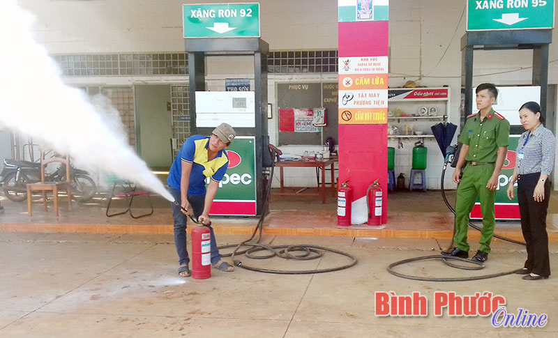 Bù Đăng kiểm tra công tác phòng, chống cháy nổ tại các doanh nghiệp