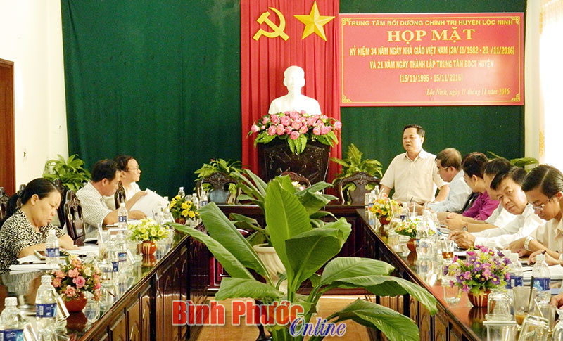 Kiểm tra c&ocirc;ng t&aacute;c phản biện x&atilde; hội tại Lộc Ninh