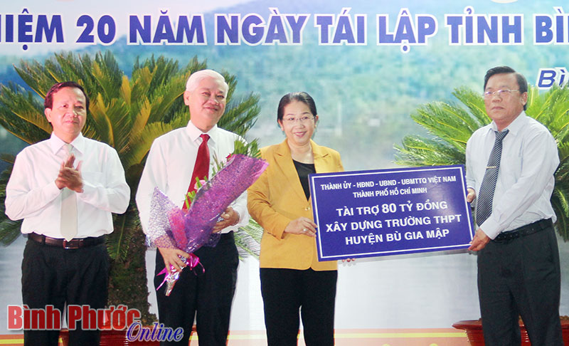 S&acirc;u nặng &ldquo;Nghĩa t&igrave;nh S&ocirc;ng B&eacute; y&ecirc;u thương&rdquo;