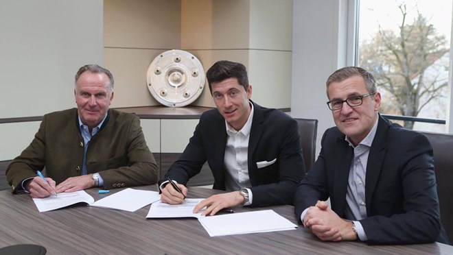 Bayern Munich chính thức chốt tương lai của Robert Lewandowski