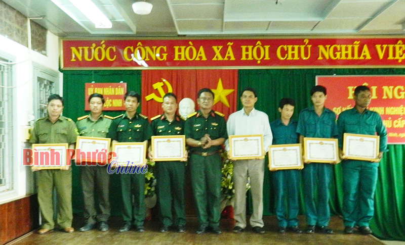 Lộc Ninh: Sơ kết diễn tập ph&ograve;ng thủ cấp x&atilde; năm 2016