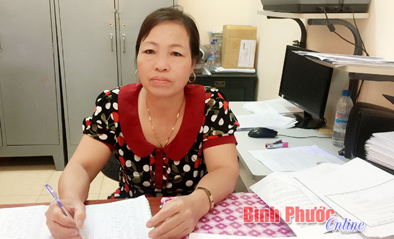 Nữ cán bộ mặt trận vì người nghèo