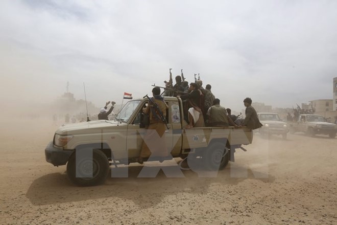 Phe Houthi nã tên lửa, liên quân Arab dọa không kéo dài lệnh ngừng bắn