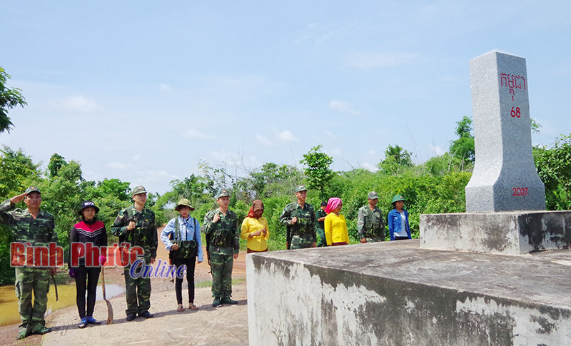 Qu&acirc;n - d&acirc;n phối hợp bảo vệ an ninh bi&ecirc;n giới