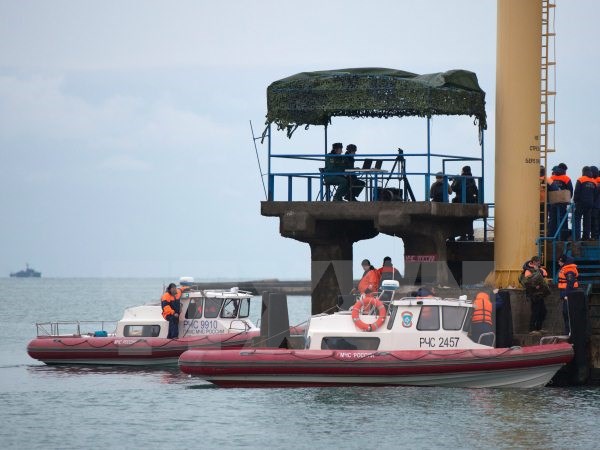 Vụ tai nạn máy bay quân sự Nga: Trục vớt phần thân máy bay