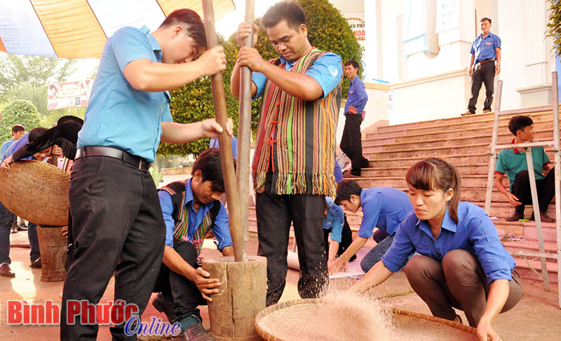 Sôi động ngày hội “Tôi yêu Tổ quốc tôi”