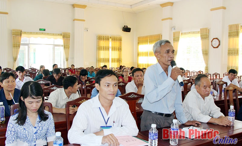 Đại biểu HĐND tỉnh v&agrave; thị x&atilde; Đồng Xo&agrave;i tiếp x&uacute;c cử tri phường T&acirc;n Thiện