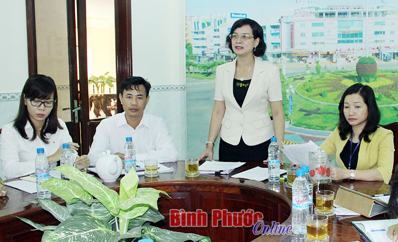 95% nh&agrave; văn h&oacute;a th&ocirc;n, ấp chưa đạt chuẩn