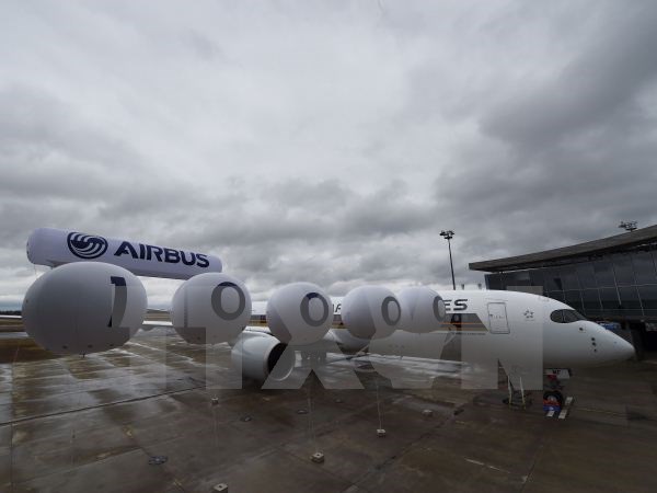 Iran ký hợp đồng mua 100 máy bay Airbus và 80 máy bay Boeing