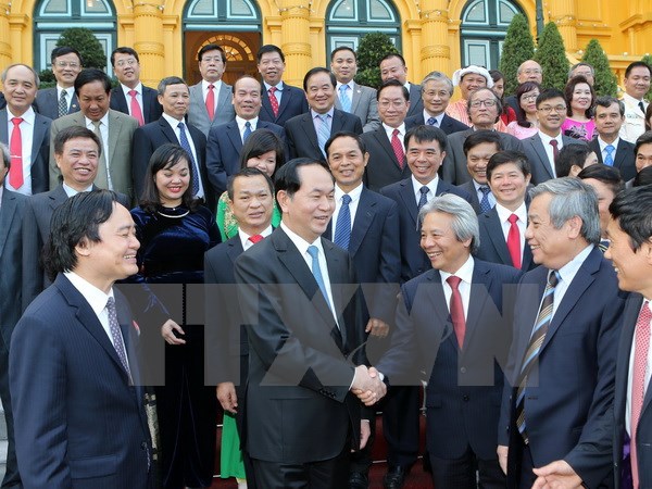 Chủ tịch nước: Đảng lu&ocirc;n quan t&acirc;m ph&aacute;t triển đội ngũ tr&iacute; thức