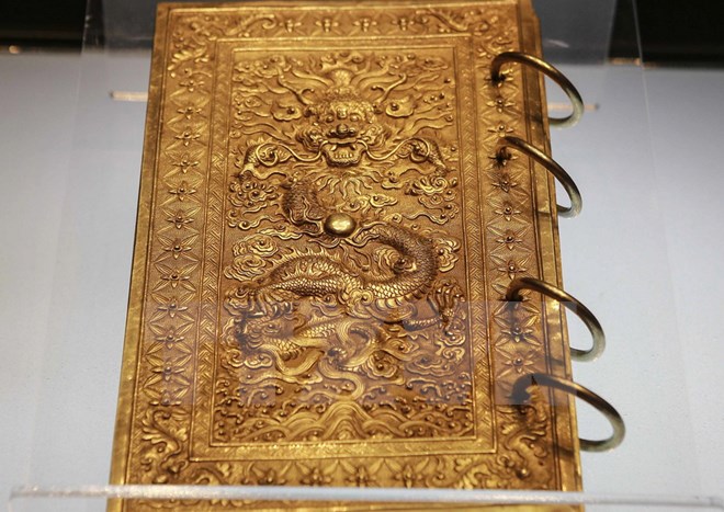 Bảo vật ho&agrave;ng cung triều Nguyễn trở về Huế sau hơn nửa thế kỷ