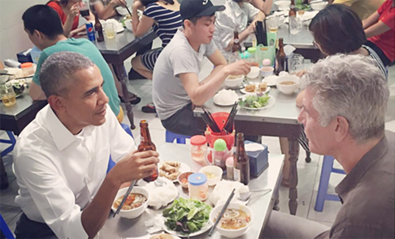 Tự h&agrave;o hay xấu hổ?