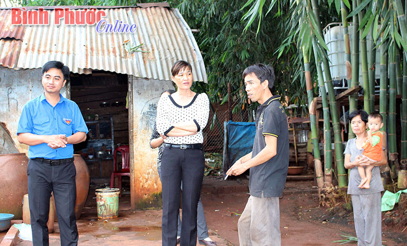 UBMTTQVN Tỉnh giám sát việc hỗ trợ khắc phục thiên tai ở Lộc Ninh