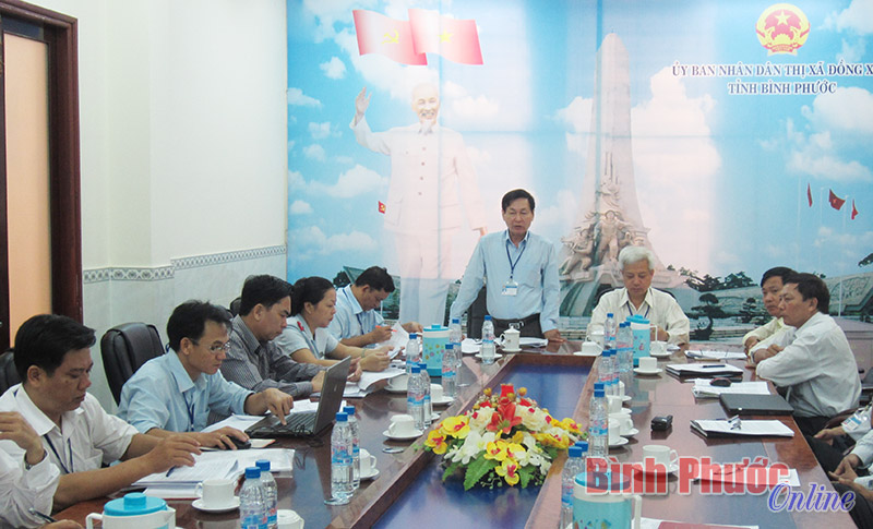 UBND tỉnh kiểm tra việc sử dụng bi&ecirc;n chế tại thị x&atilde; Đồng Xo&agrave;i