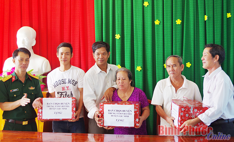 X&acirc;y dựng LLVT Lộc Ninh đảm bảo giữ vững chủ quyền, an ninh bi&ecirc;n giới