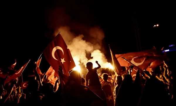 Thổ Nhĩ Kỳ quyết định sa thải thêm gần 4.500 công chức