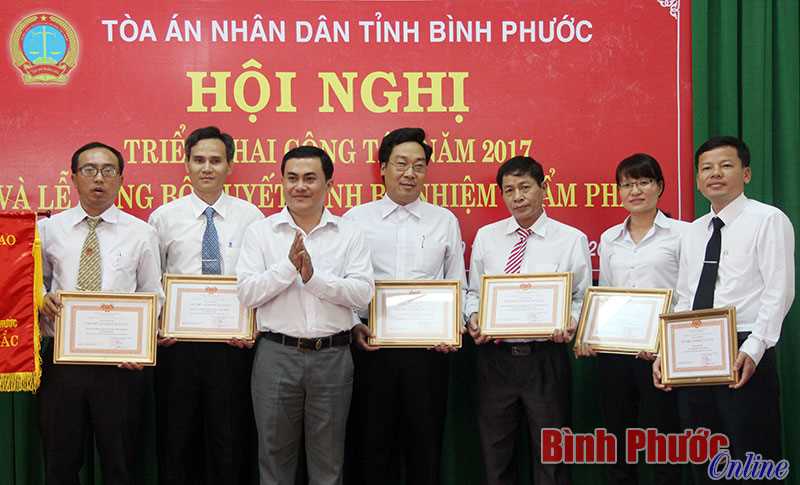 10 thư k&yacute; t&ograve;a &aacute;n được bổ nhiệm thẩm ph&aacute;n   