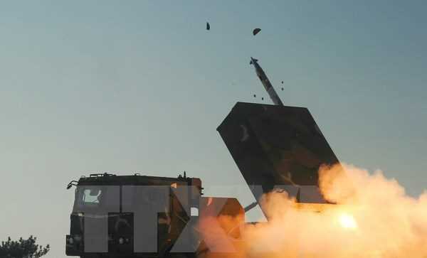 "Ông Trump sẽ cân nhắc trừng phạt Triều Tiên sau vụ thử tên lửa"