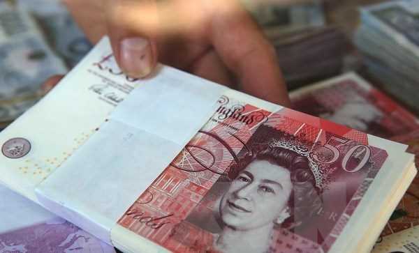 Giới chuyên gia khuyến nghị thận trọng khi đầu tư vào nước Anh