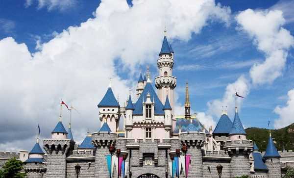 Phát hiện bưu kiện khả nghi tại Công viên Disneyland Hong Kong
